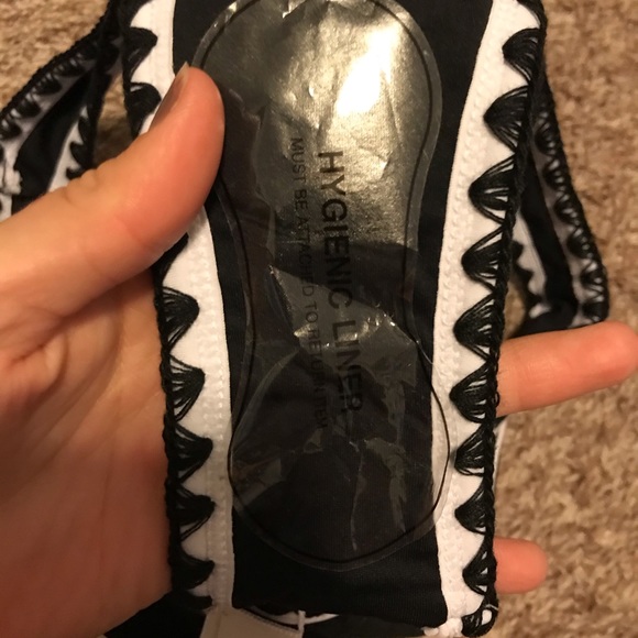 Cupshe Bikini - Picture 4 of 7